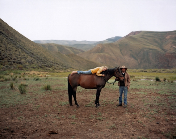 Laura McPhee, Mattie, Bob and Bo, Road Creek, Custer County, Idaho, 2005