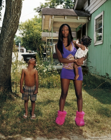 Gillian Laub<br /> <em>Niesha with her children</em>, 2011<br /> Archival pigment ink prints<br /> 24 x 20" &nbsp; &nbsp;Edition of 8<br /> 40 x 30" &nbsp; &nbsp;Edition of 5<br /> 50 x 40" &nbsp; &nbsp;Edition of 3