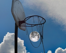 KangHee Kim, Untitled (Basketball Moon) 2022