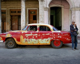 Jeffrey Milstein<br /> <em>Man with Cigar, Havana, Cuba, </em>2004<br /> Archival pigment prints<br /> 16 x 24" &nbsp; &nbsp;Edition of 15<br /> 22 x 33" &nbsp; &nbsp;Edition of 5