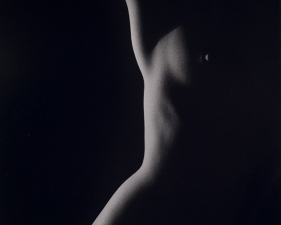 Fernand Fonssagrives<br /> <em>One Side Light, </em>1945 - 50<br /> Silver gelatin print<br /> Printed by the artist in 1980<br /> 11 x 14 inches<br /> Unique print